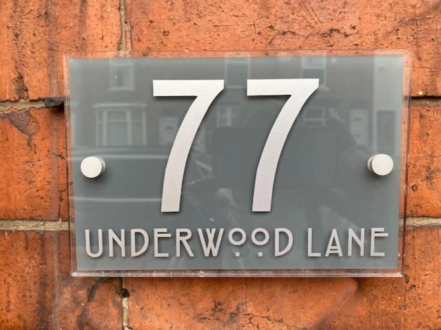 77 Underwood Lane Apartment Крю Екстериор снимка