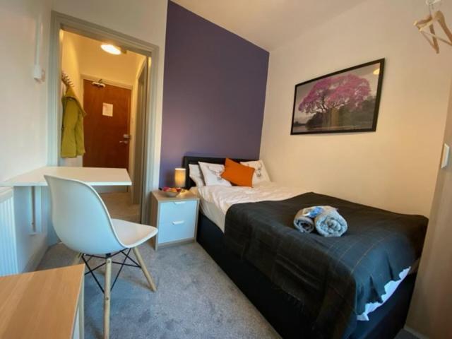 77 Underwood Lane Apartment Крю Екстериор снимка